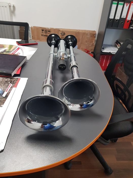 Set 2 goarne aer  lungi camion autoutilitare tractoare 12v 24v