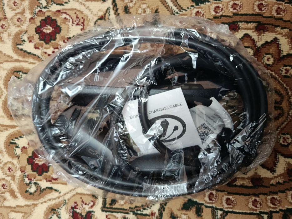 Продам оригинальное зарядное устройство BYD EV Mode 2