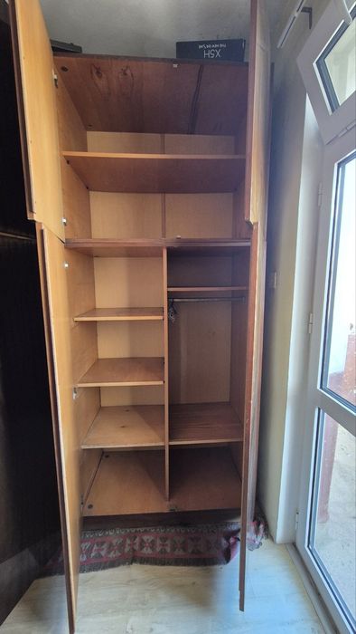 Гардероб с надстройка