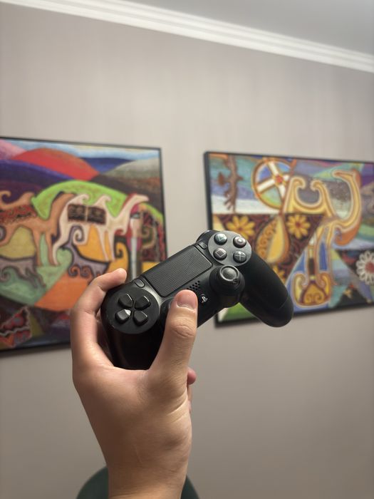 Playstation 4 Slim / Комплект