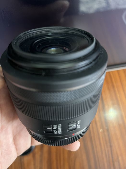 Объектив Canon RF 35mm macro STM