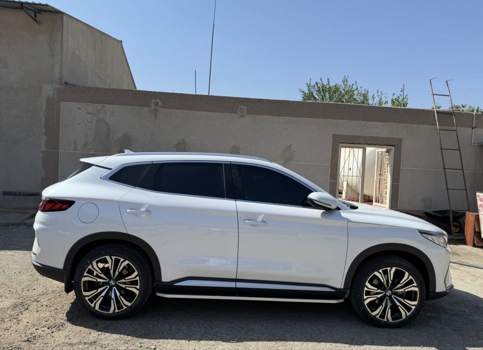 BYD. Song. Plus. Flaghship. 505 km