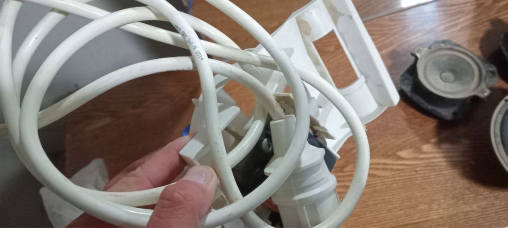 Вентилятор 220W ishlaydi