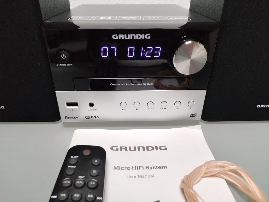 Micro sistem Grundig cu Boxe