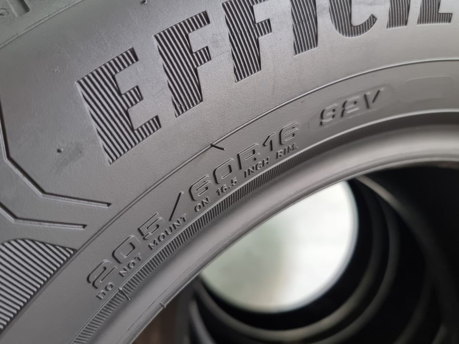 "Dot 23" 205/60/16 Goodyear 4Броя: 155€ 6.5мм