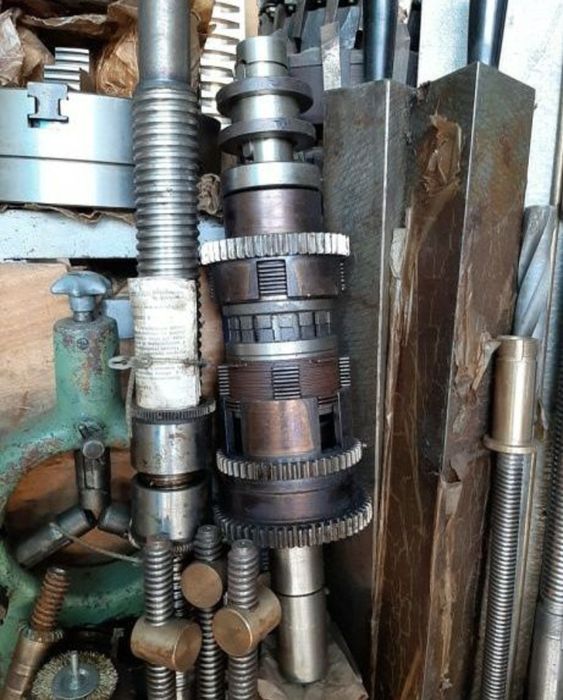 Токарный фрезерный инструмент