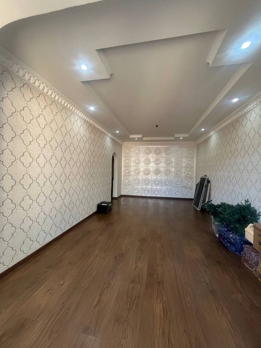 Продаётся квартира 6- комнатная ЖК Эльбек