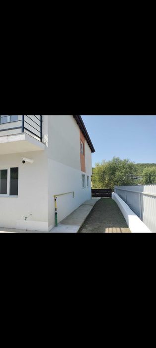 Proprietar vând 1/2 casa duplex Visani Iași