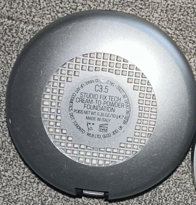 2 x MAC Studio Fix Tech Cream-To-Powder Foundation