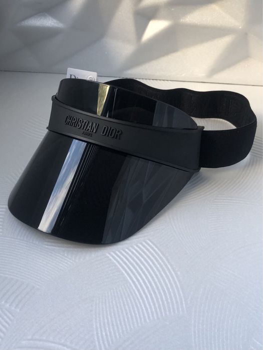 Козирка с УВ 400 защита 2 цвята черна