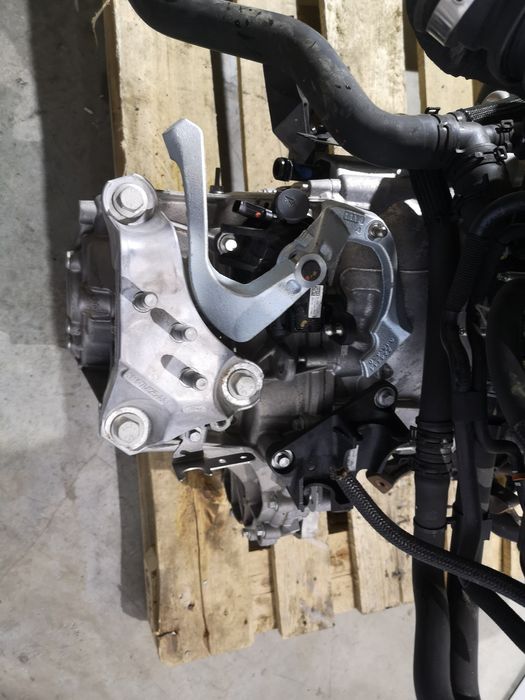 Cutie viteze manuala 6 trepte 1.5 ecoboost YZJA 200CP ford fiesta mk8
