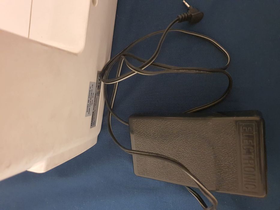 Швейная машинка Janome DC3900
