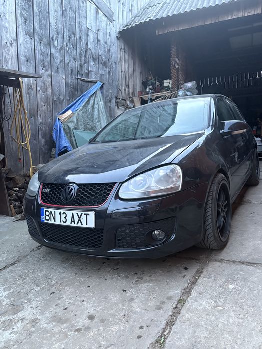 Vând golf 5 140 in stare foarte buna