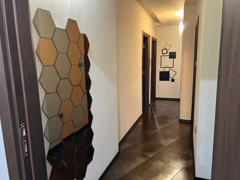 Дава под Наем 3-СТАЕН град София, Белите брези