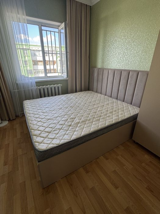 Продам спальный гарнитур
