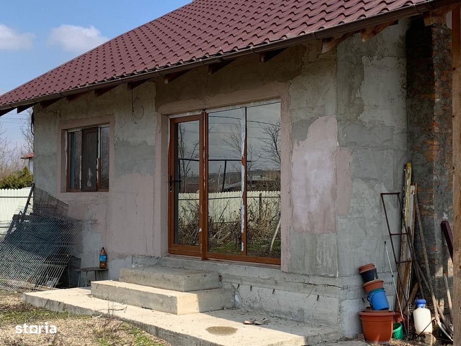 Casă pe structură de lemn Construcție modernă, eficientă la Schela