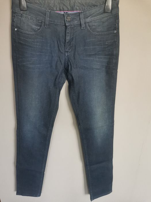 Blugi Tommy Hilfiger noi
