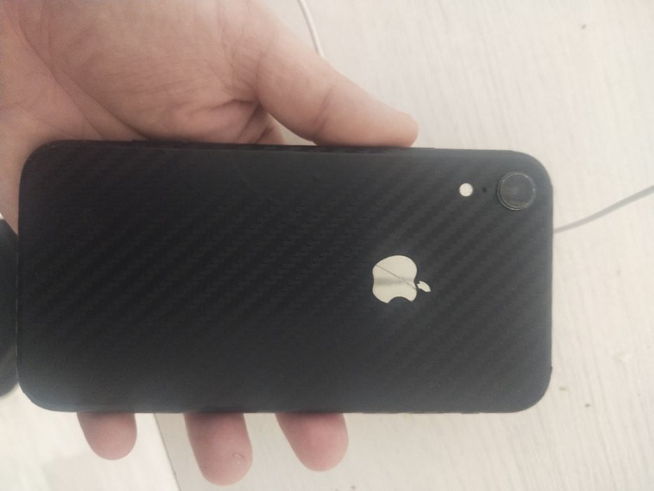 iPhone XR хорошие состояние