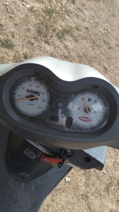 Vamd sau schimb scuter 125 cu cross de 125