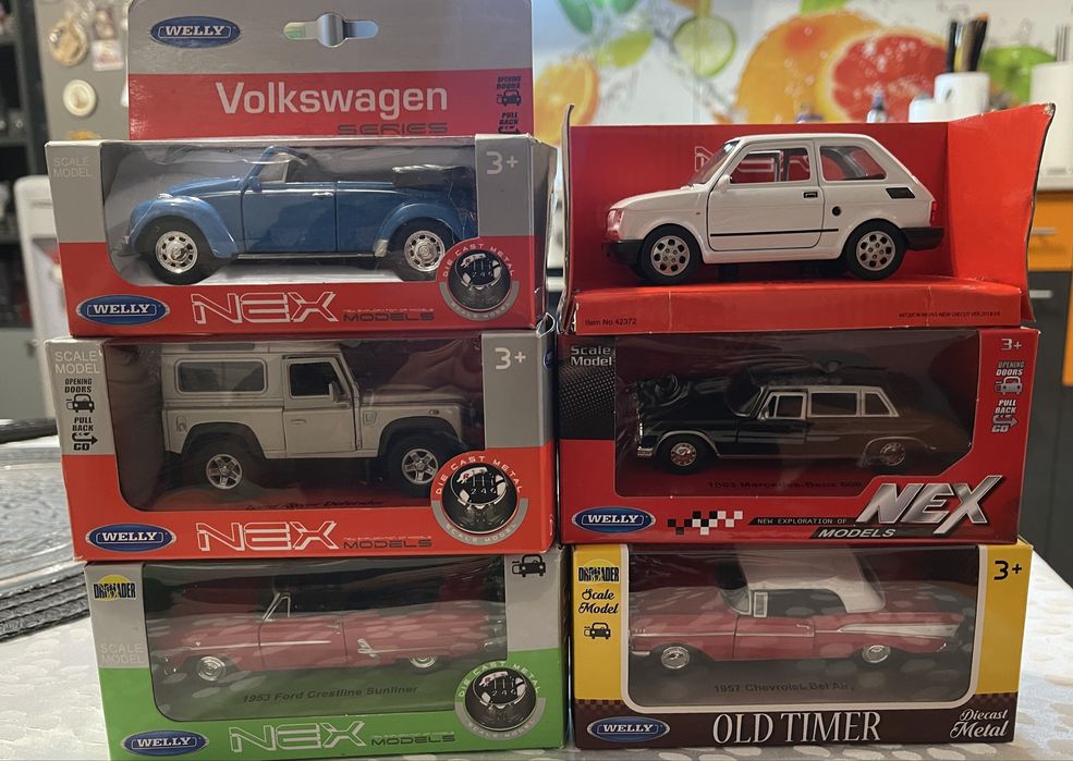 Метални колички 6 броя