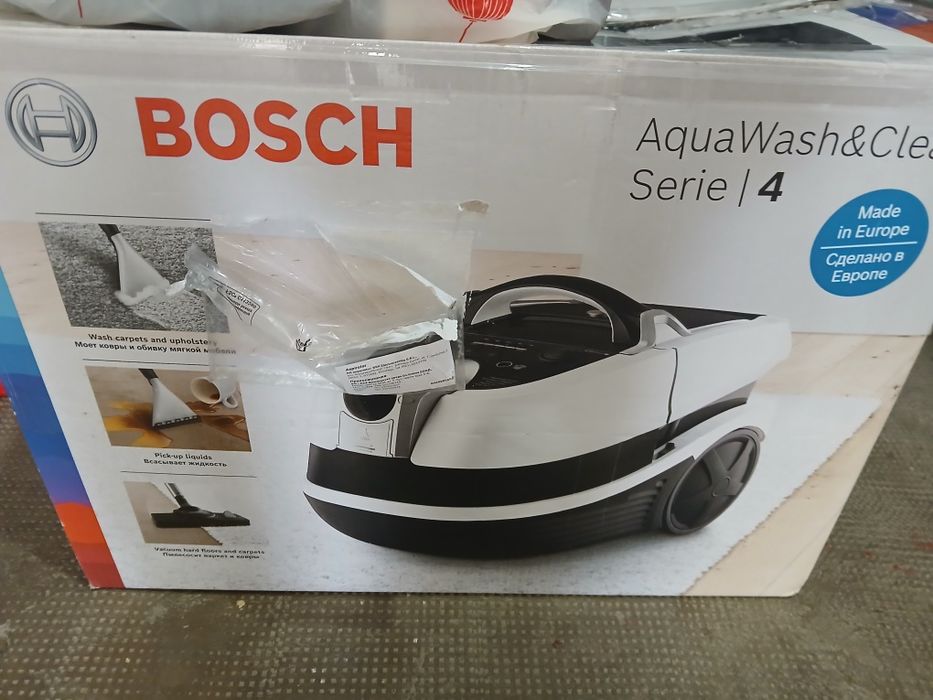 Vând aspirator Bosch cu funcția de spalat