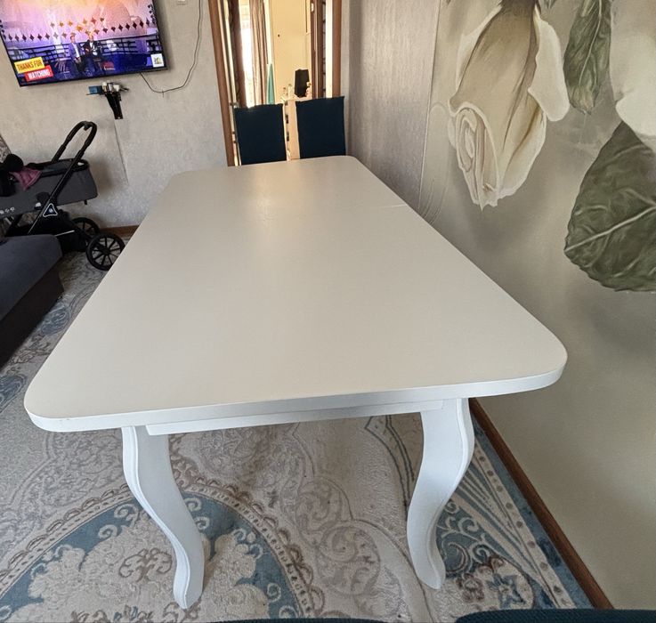 Продаётся большой обеденный стол-трансформер + 8 стульев