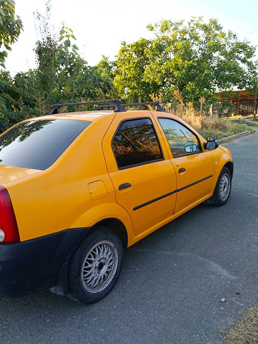 Autoturism Dacia Logan