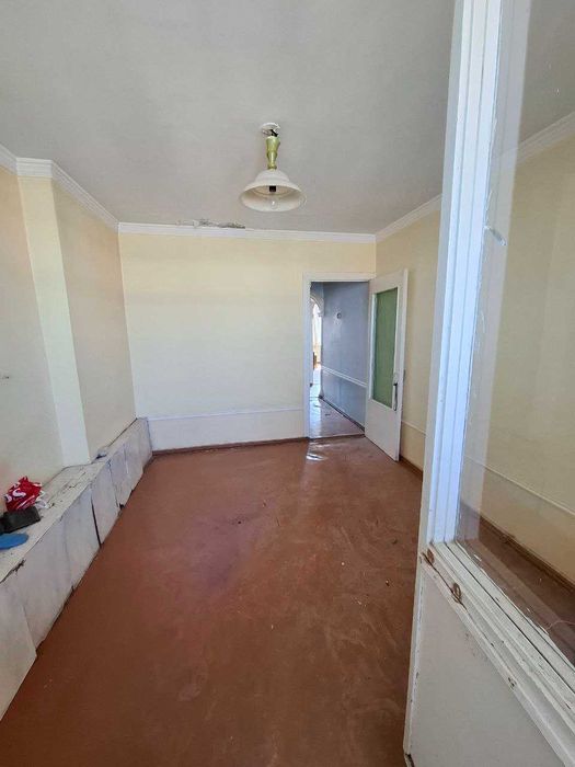 №3825.Продается 3х-комнатная квартира Югославский проект.