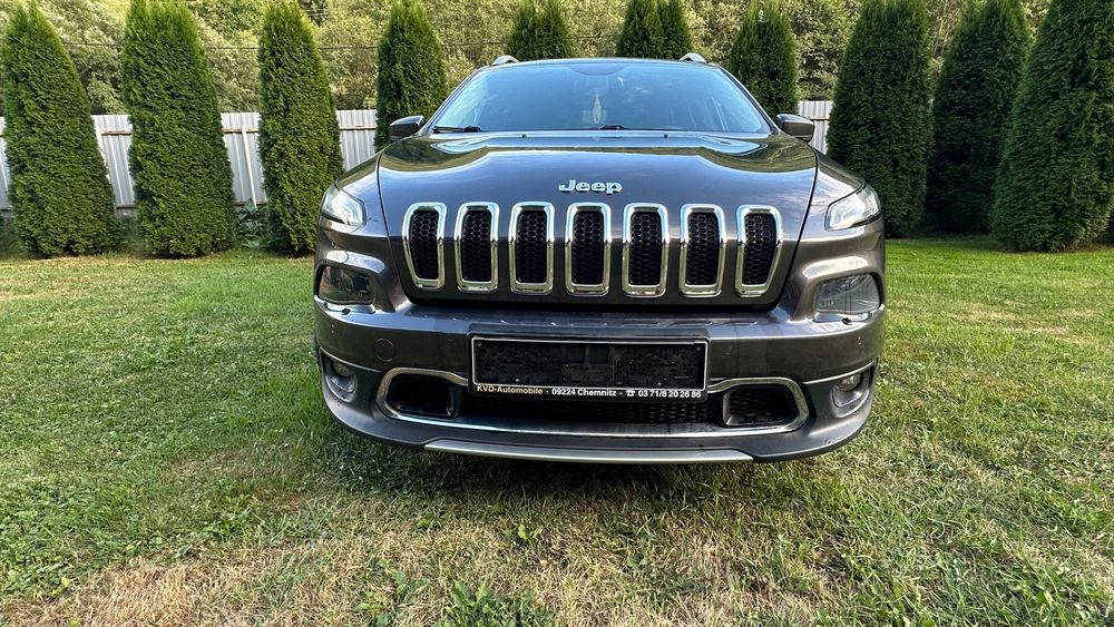 Jeep Cherokee Jeep Cheroke 4x4 stare foarte bună