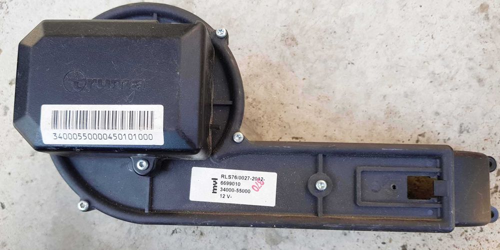 Trumavent 12 V sau 220 V, pentru rulote, autorulote, etc