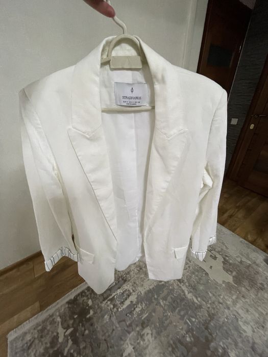 Продам новые льняные пиджаки