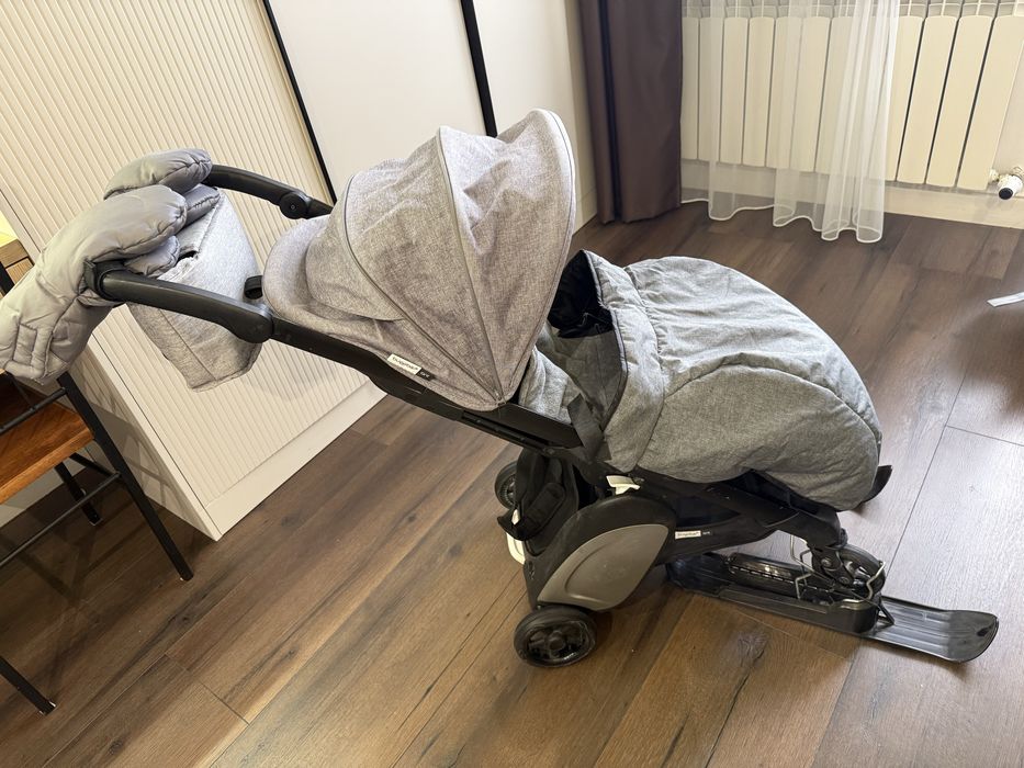 Продам полным комплектом компактную коляску Bugaboo Ant