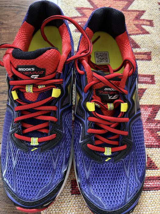 Маратонки Brooks Ravena 5 44 номер