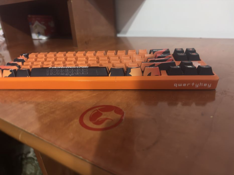Tastatură Qwerty65 hurricane