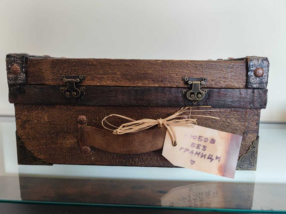 Уникални, ръчно изработени подаръчни кутии с дизайн по ваше желание