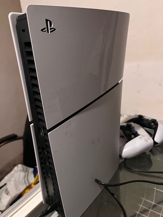 Playstation 5 slim като нов!