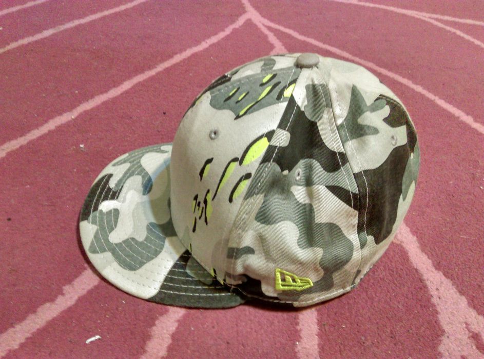 Sapca NEW ERA camo marime 7 1/4 -57.7 cm
