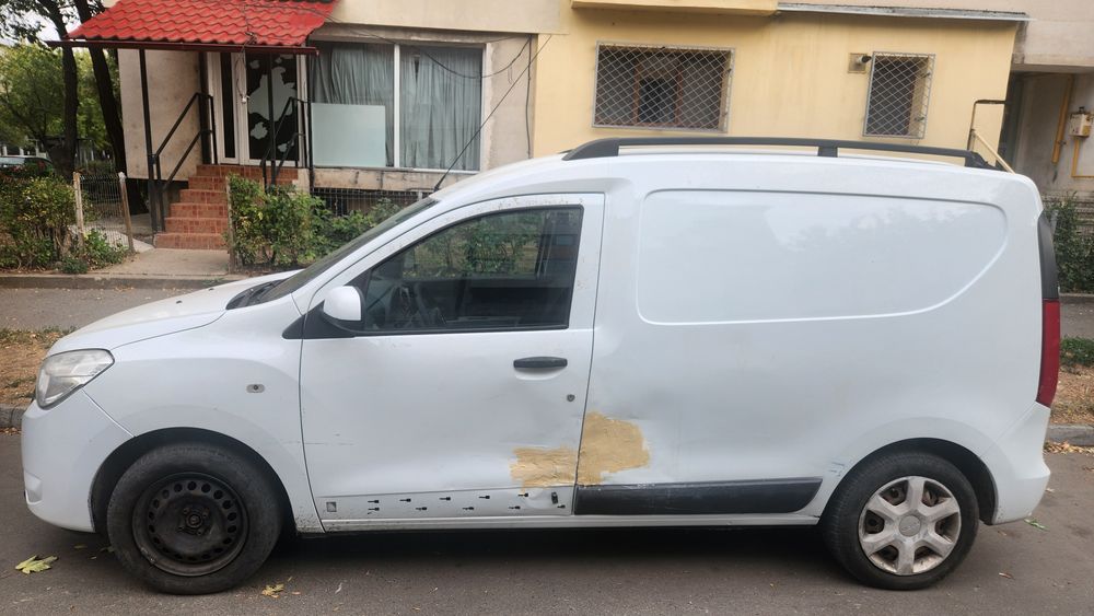 Vând autoturism Dacia Doker