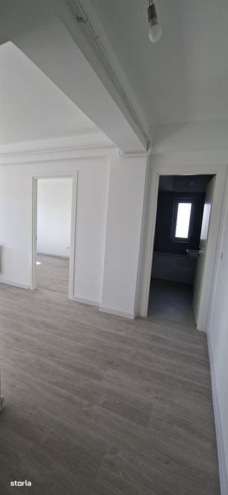 Apartament doua camere, intabulat, langa statia de autobuz, Visoianu