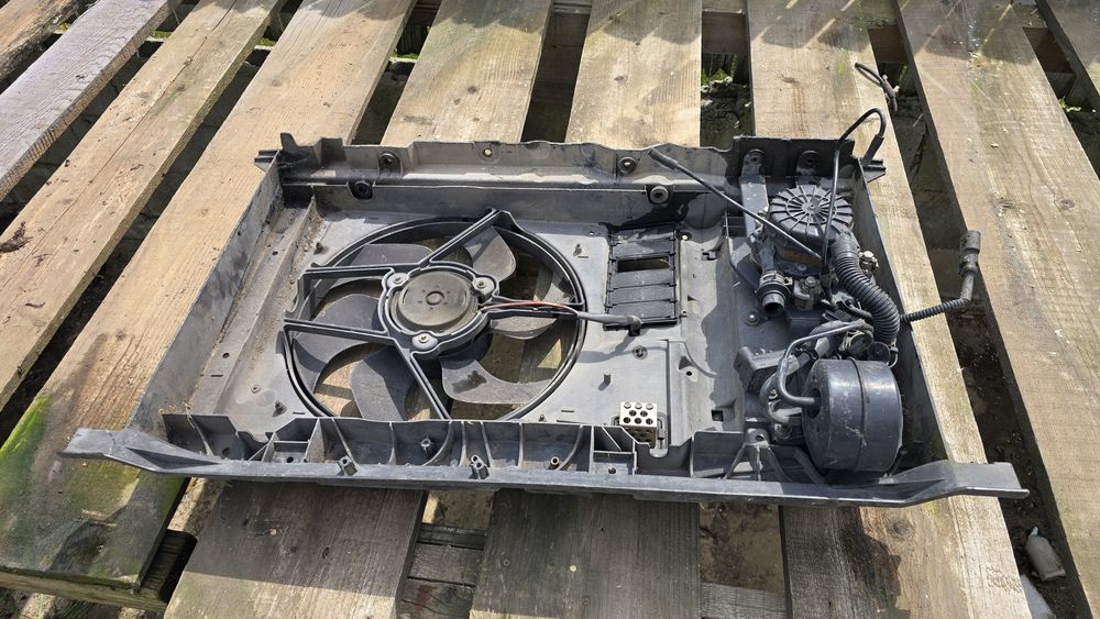 Trager cu ventilator Peugeot 307 cc 2.0 benzină