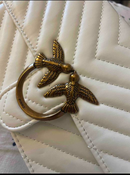 Нова чанта Pinko