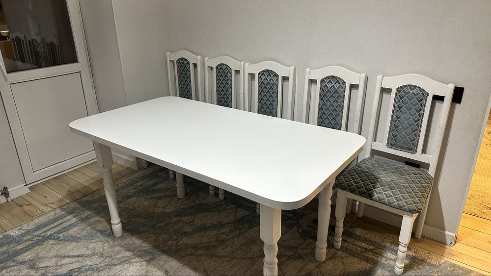 Продам стол стулья