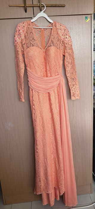 Официална рокля (бална)