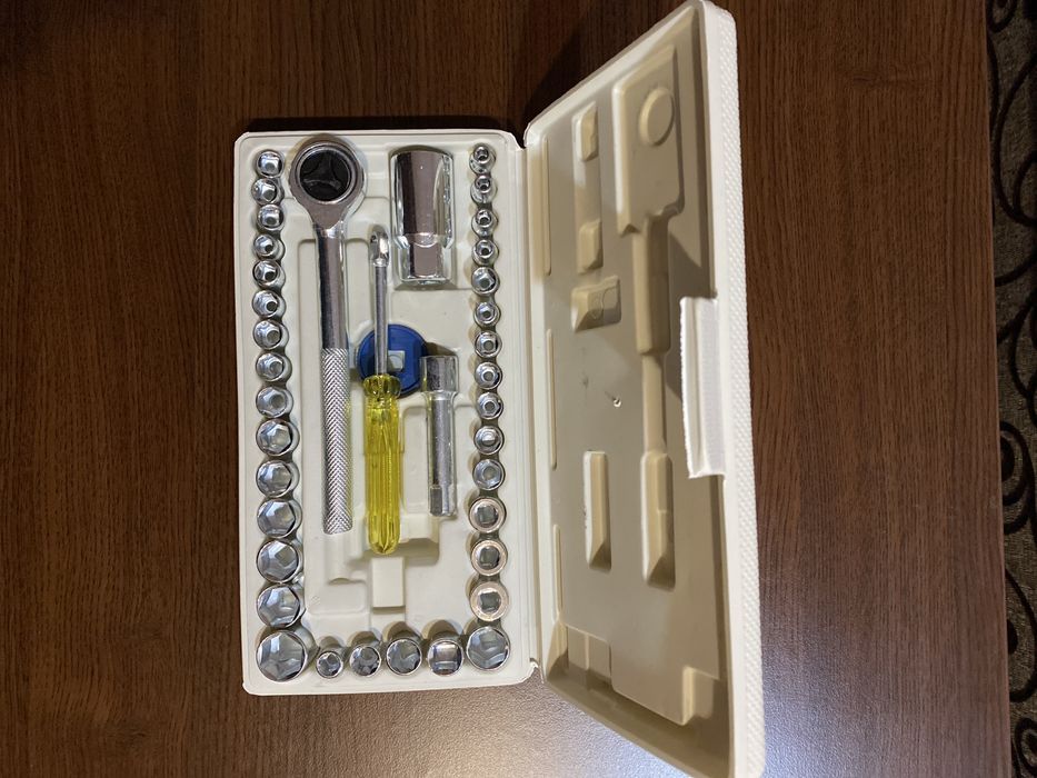 Vand set de chei tubulare 40 piese - neutilizate