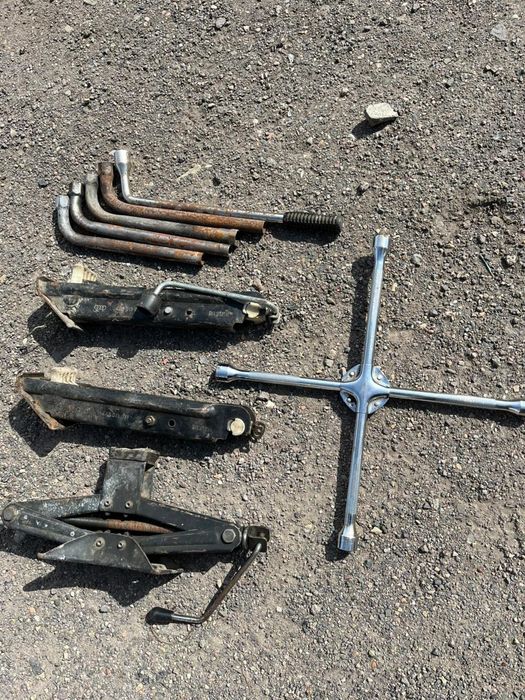 домкраты для автомобилей