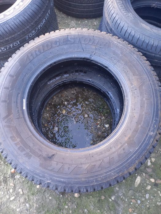 Bridgestone 195/75/16C