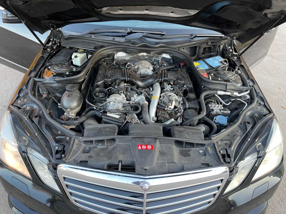Двигател Mercedes e350 OM642 231