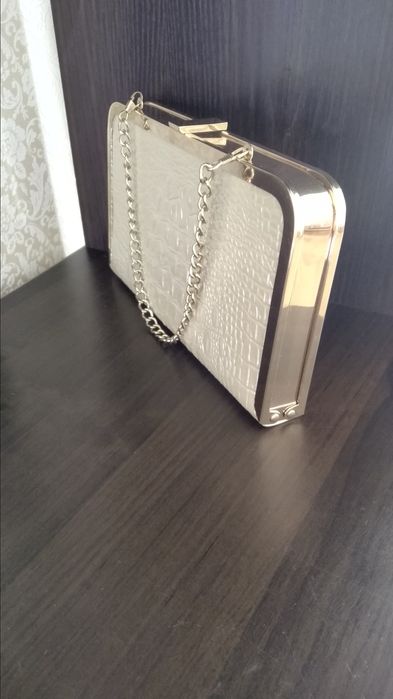 Продам вечерний клатч