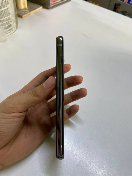 Samsung S10 в хорошем состоянии