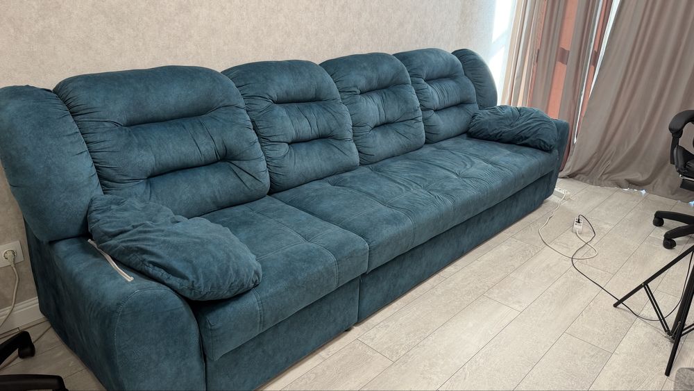 Продам диван 3,2метра